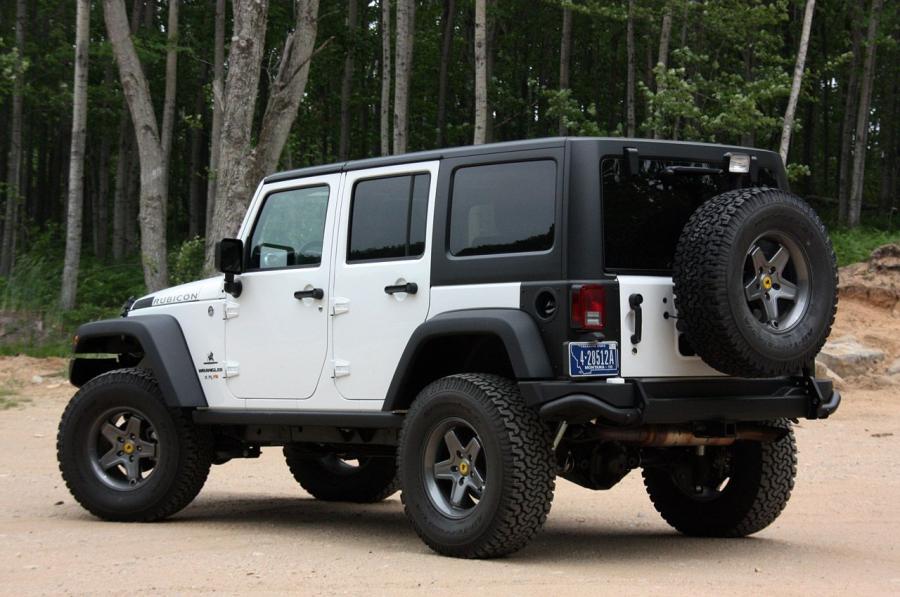  Jeep Wrangler Hemi AEV 2011 года  (фото 58 из 58)